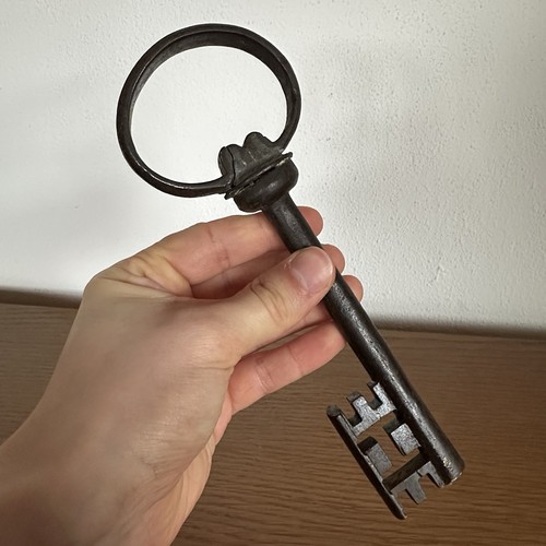 Riesiger hohldorn schlüssel - riesiger,