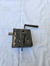 Altes  Kastenschloss für