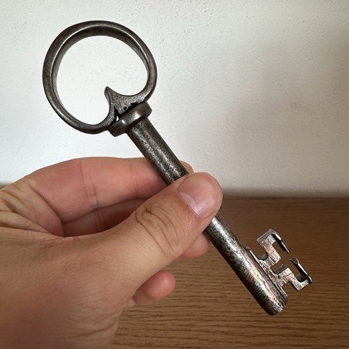 Antiker hohldorn schlüssel - hohldorn,