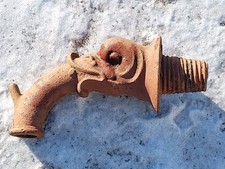 ANTIK Brunnenauslauf